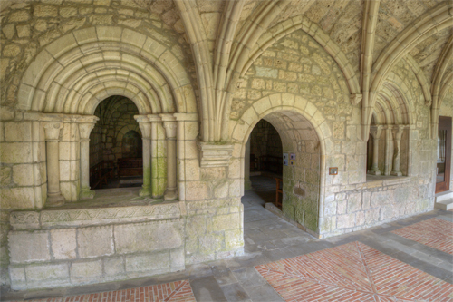 Portada de la sala capitular de Irantzu